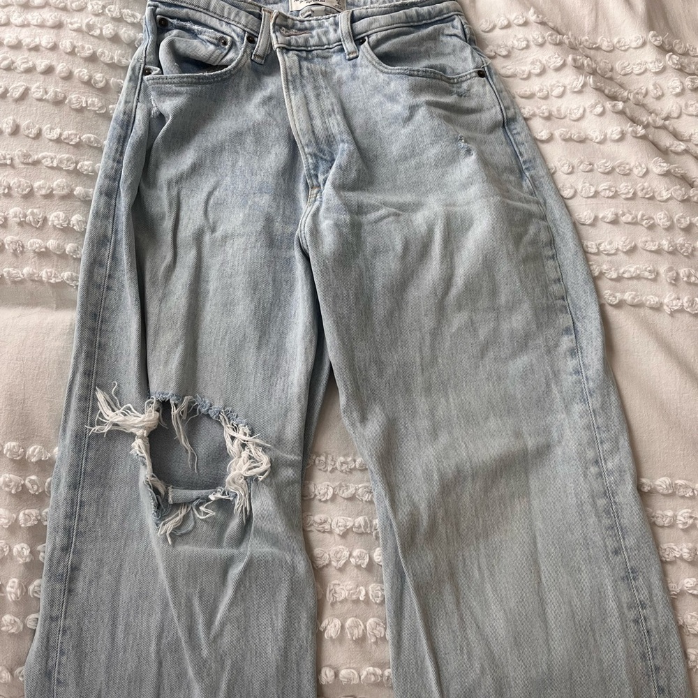 Abercrombie & Fitch, Women’s jeans